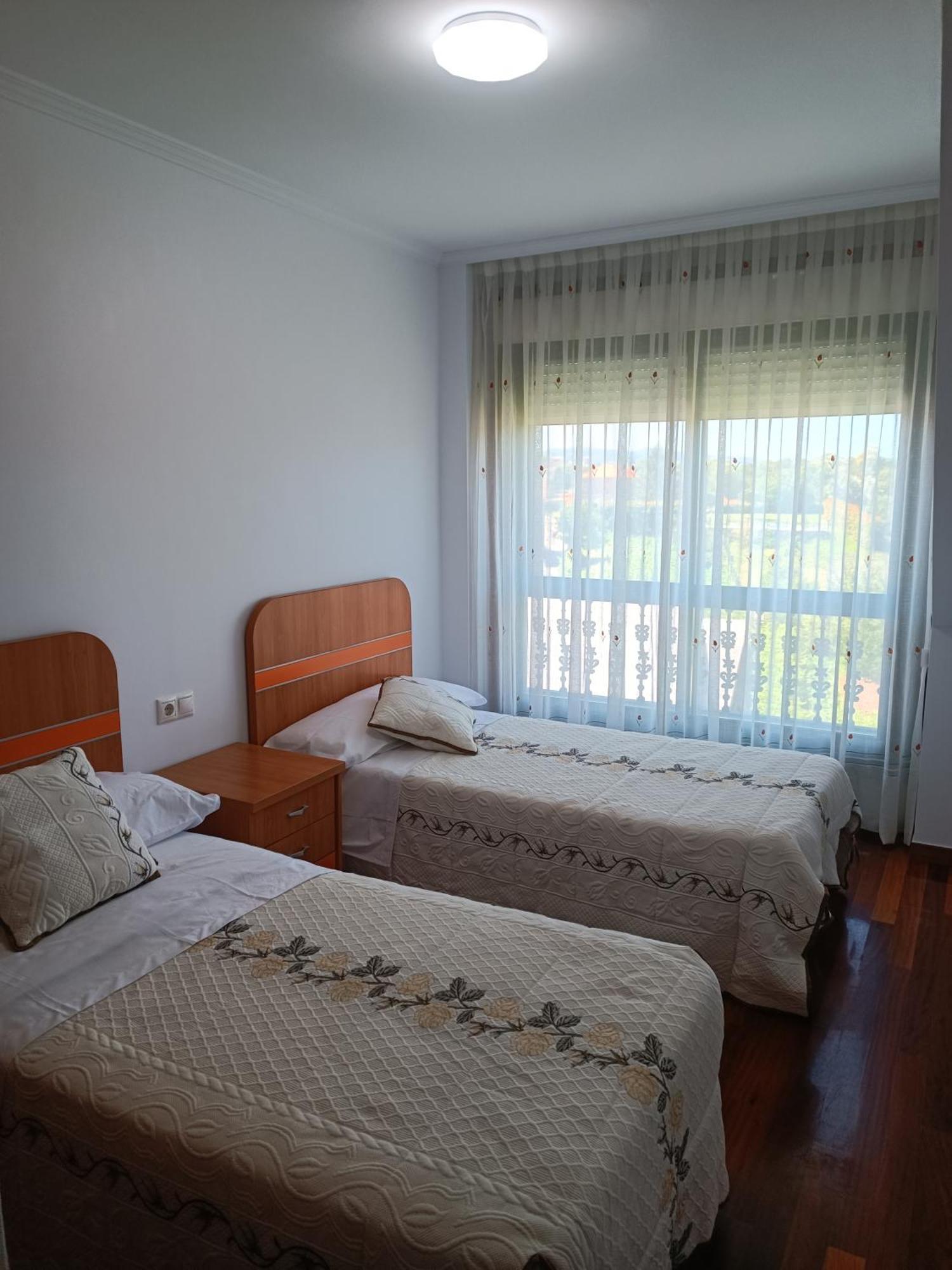 Atico Con 3 Habitaciones En Poio Exterior foto